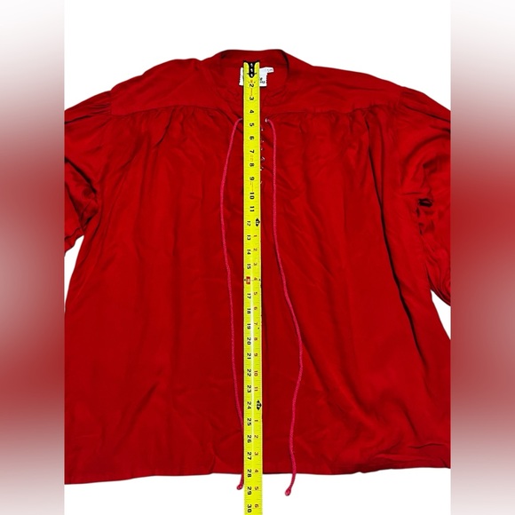 Pirate or renaissance-style shirt red long-sleeved w/ a lace-up front & sleeves - Picture 5 of 8